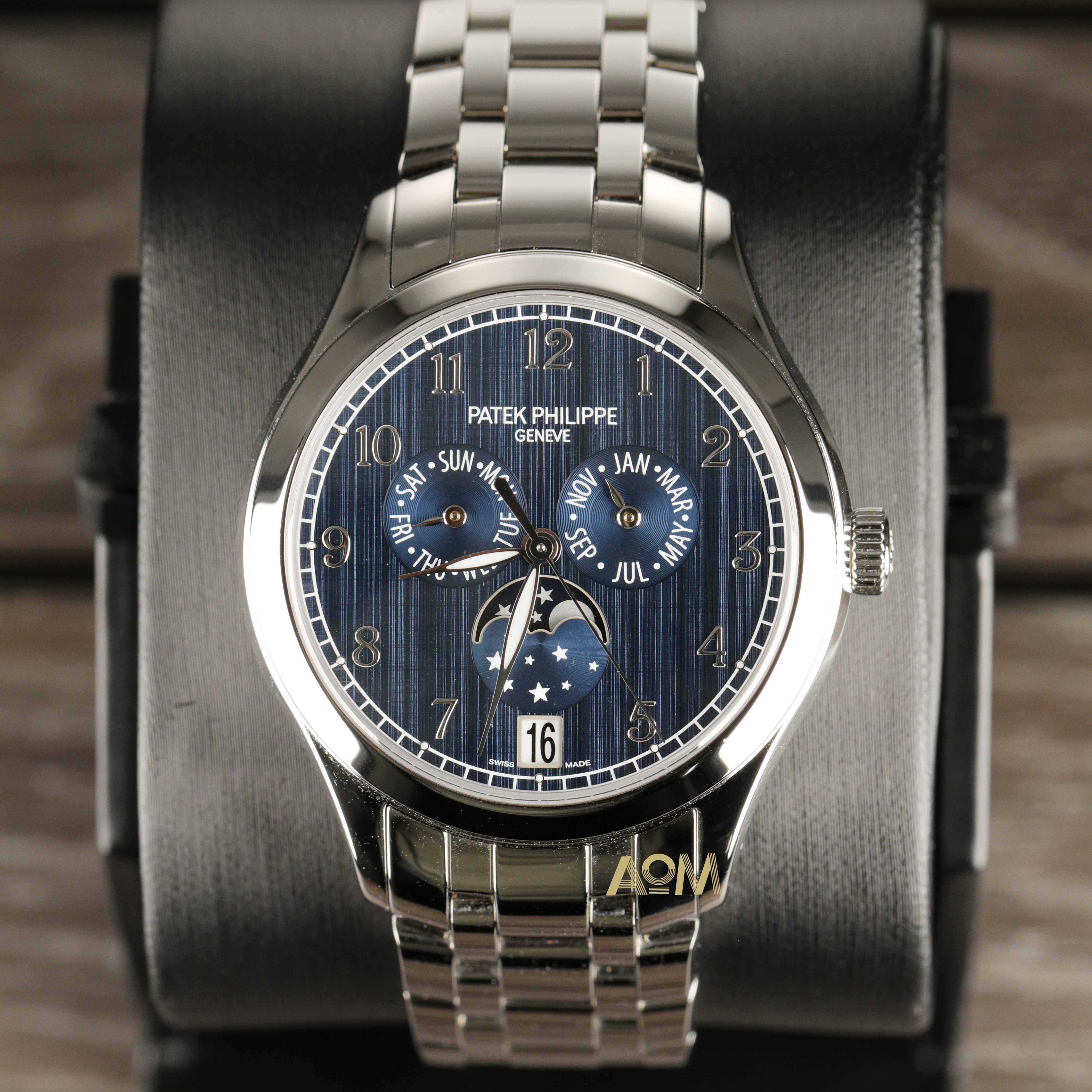 4947/1A-001 - AOM Luxury Watch