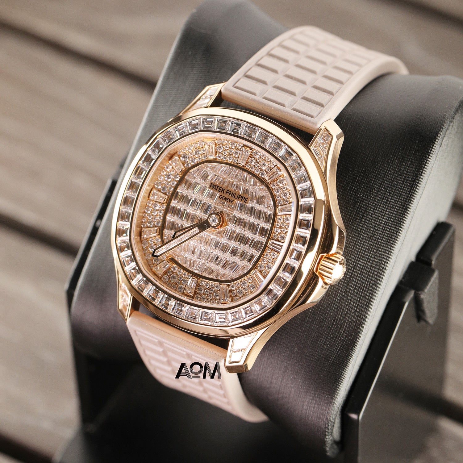 5062/450R - 001 - AOM Luxury Watch