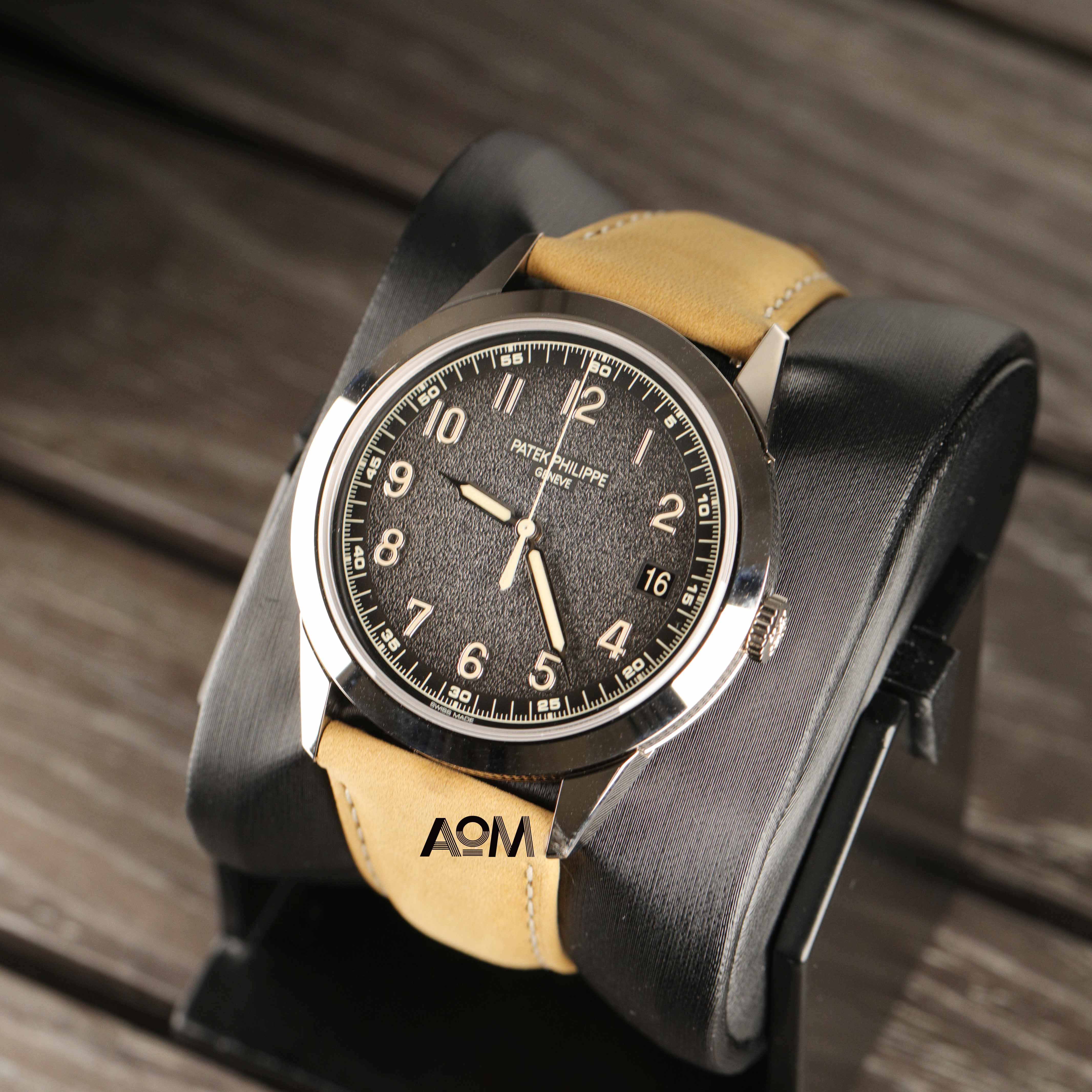 5226G-001 - AOM Luxury Watch