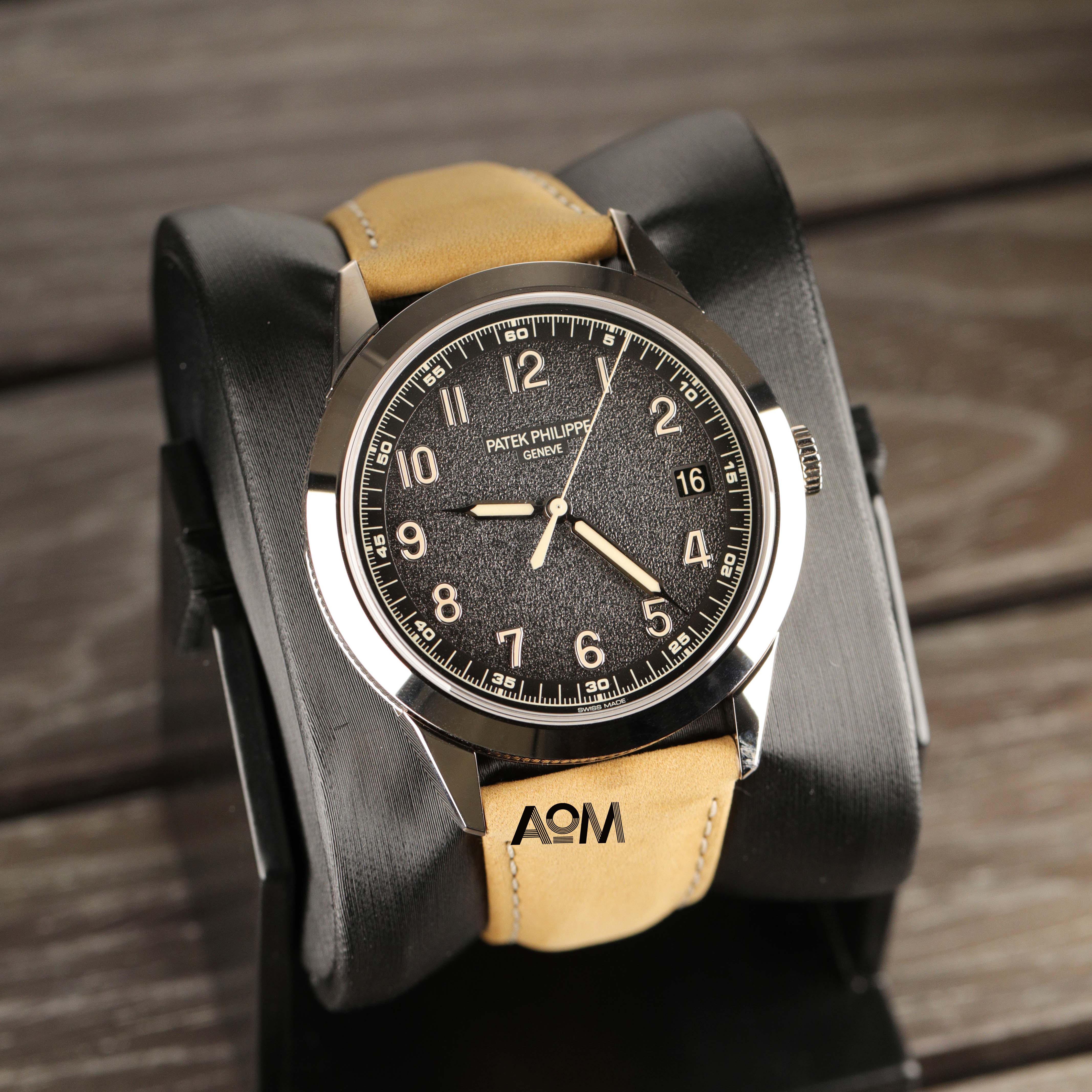 5226G-001 - AOM Luxury Watch