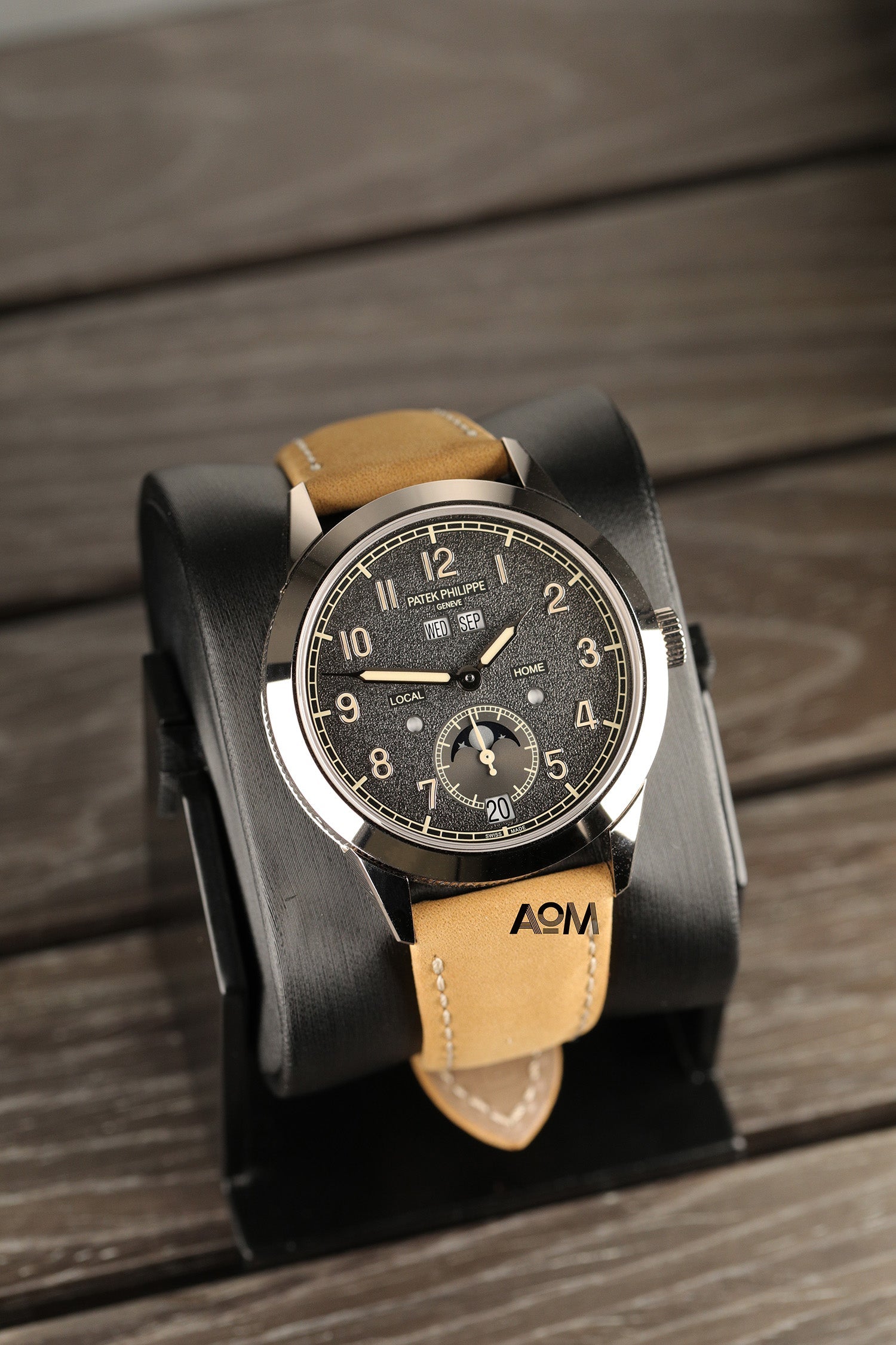 5326G - 001 - AOM Luxury Watch