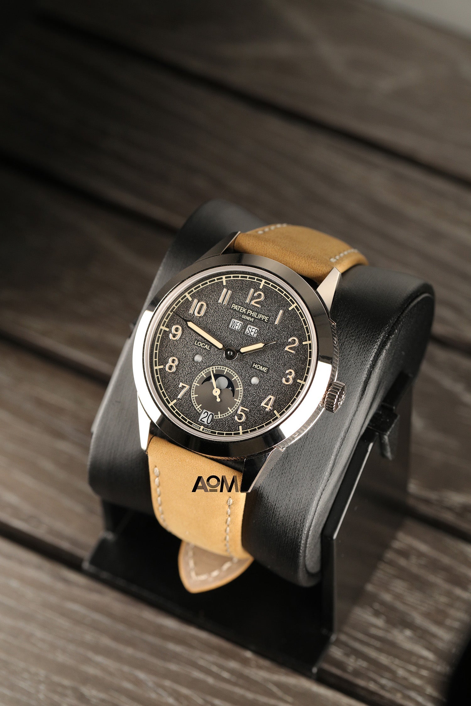 5326G - 001 - AOM Luxury Watch