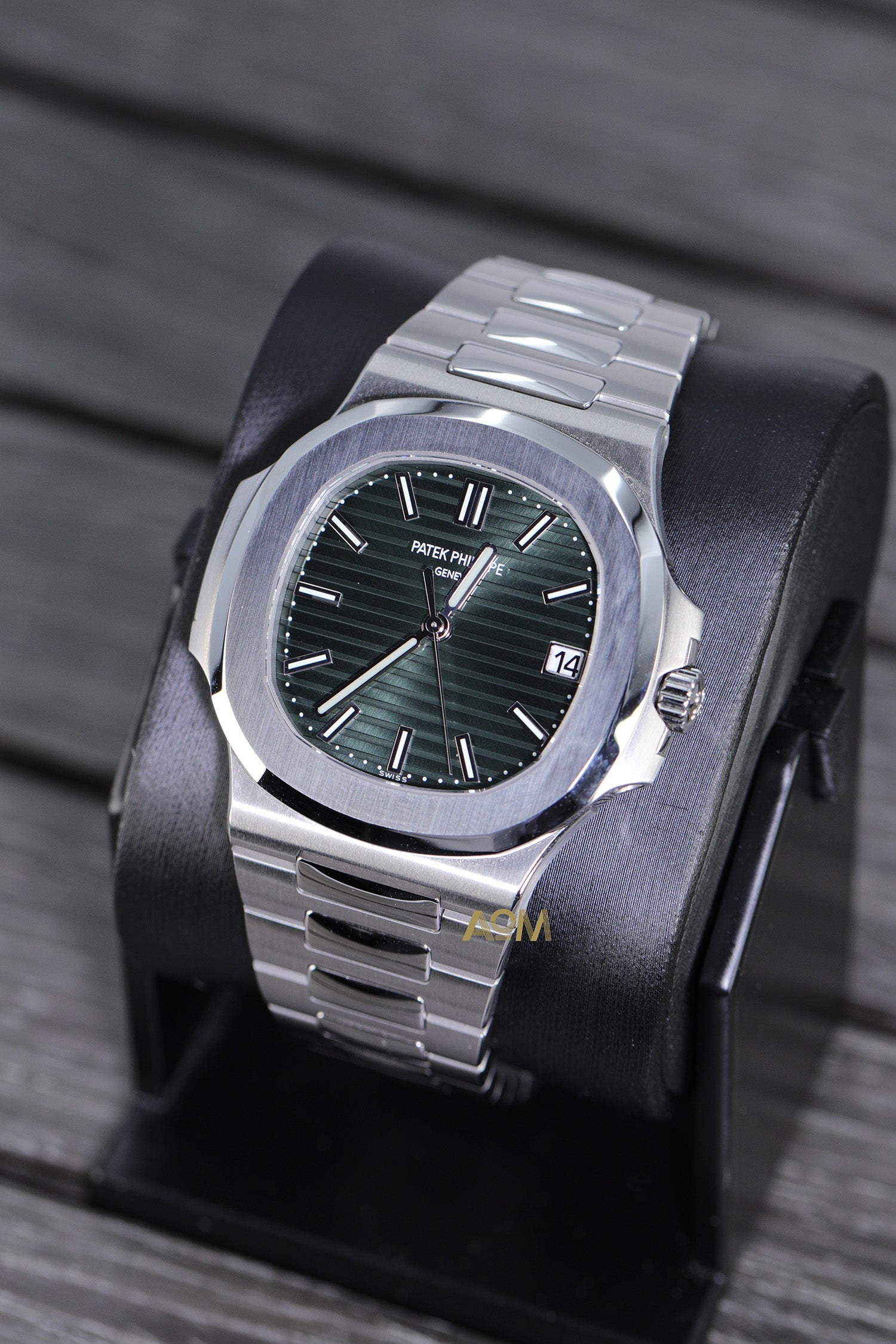 5711/1A - 014 - AOM Luxury Watch