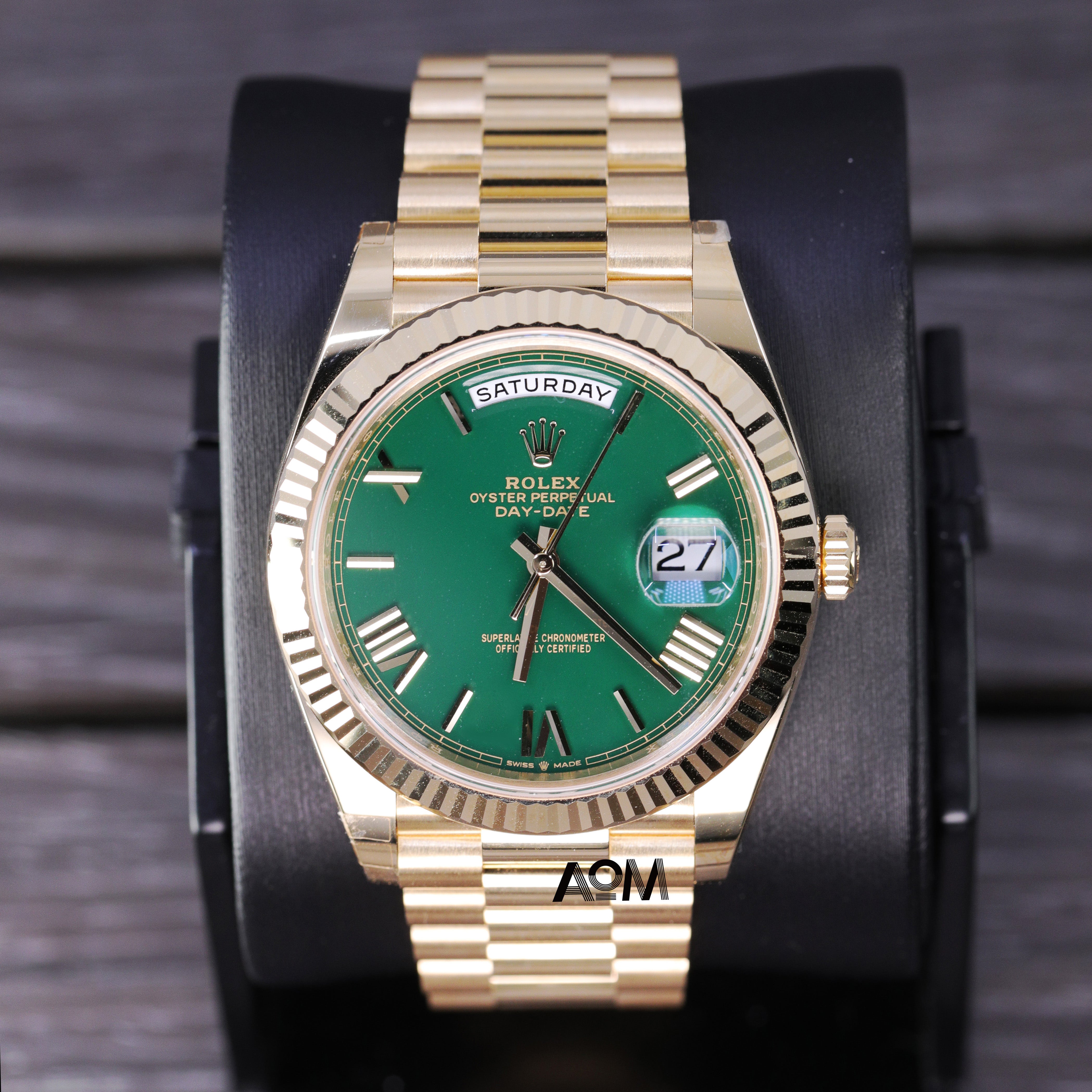 228238 Green - AOM Luxury Watch