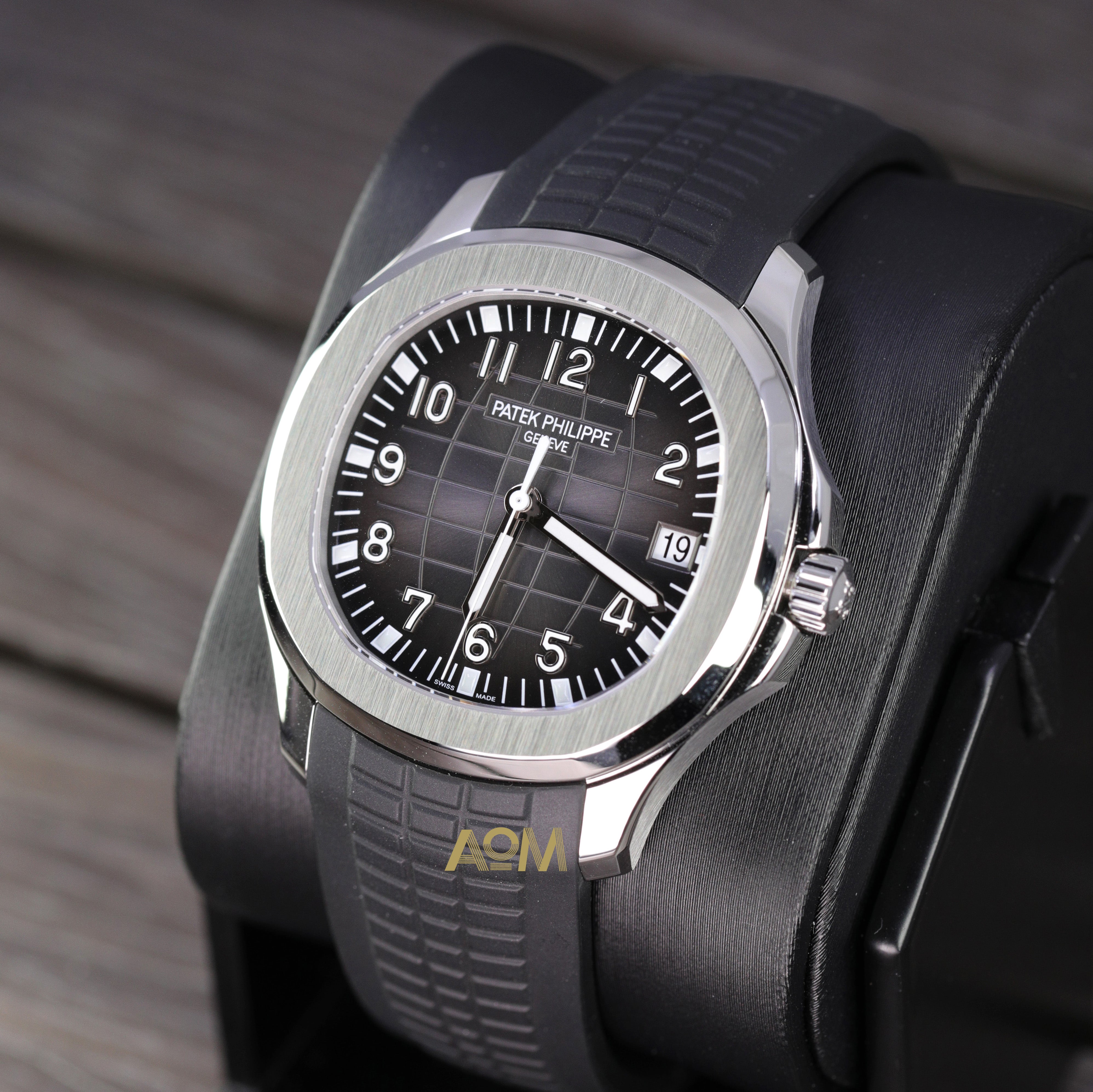 5167A-001 - AOM Luxury Watch