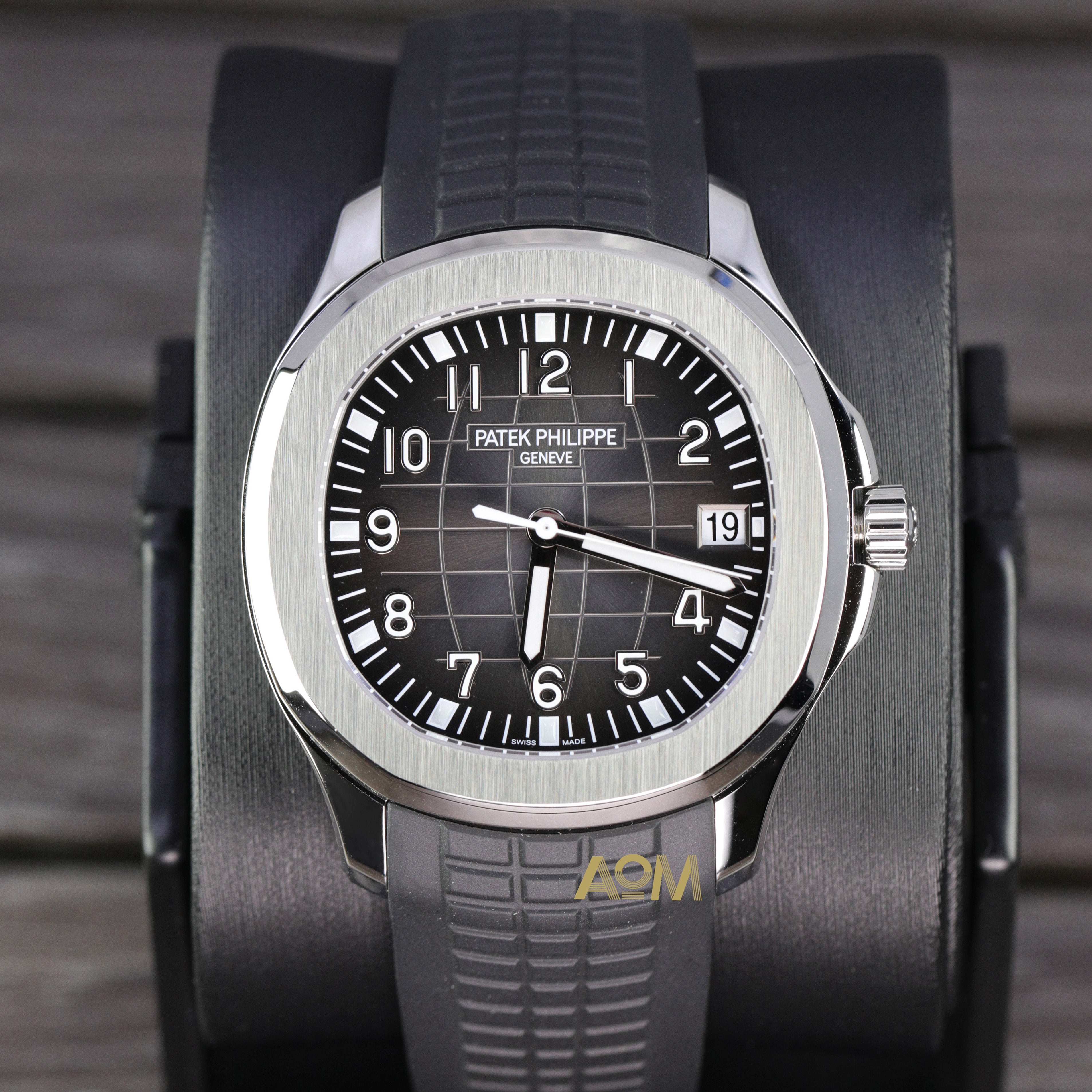 5167A-001 - AOM Luxury Watch
