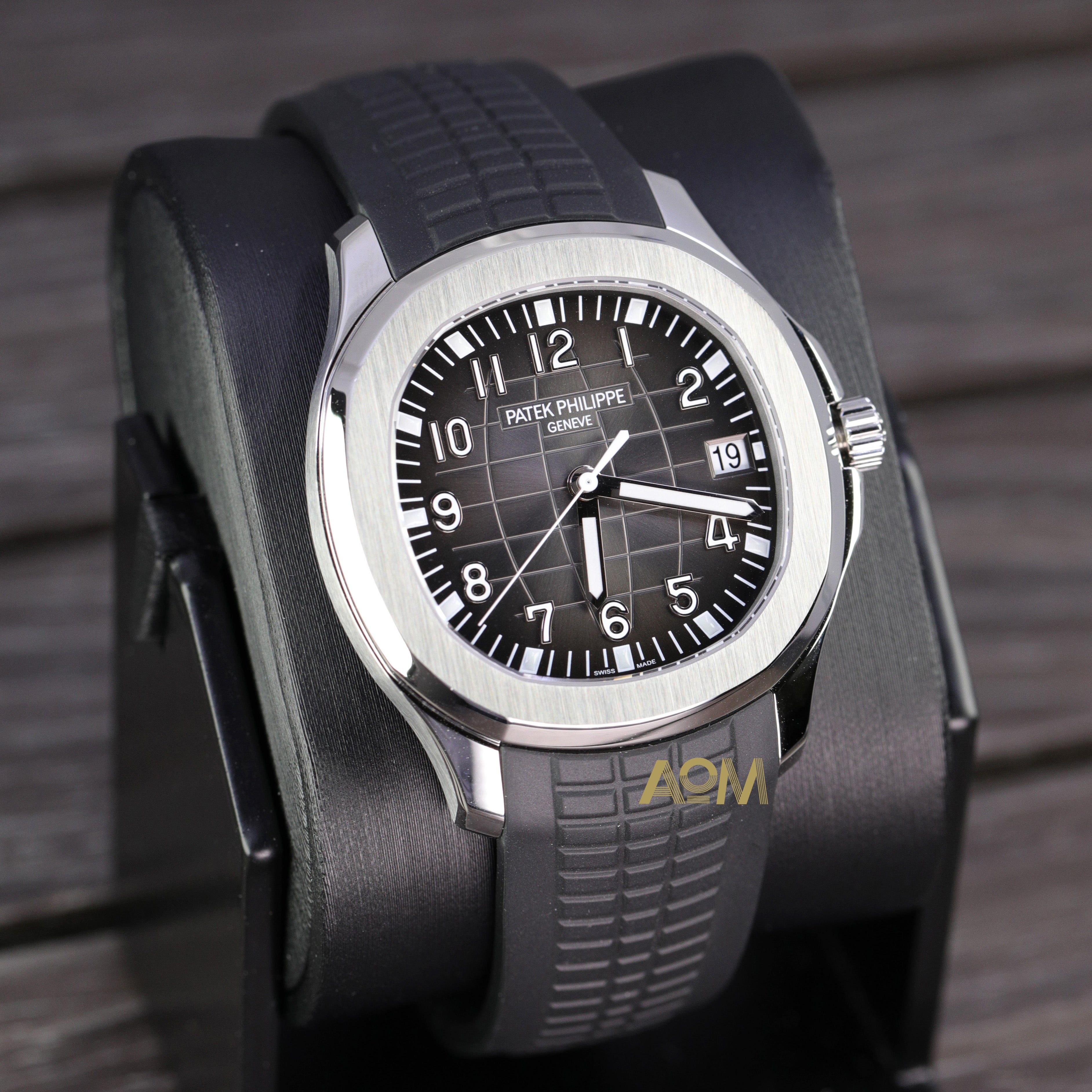 5167A-001 - AOM Luxury Watch