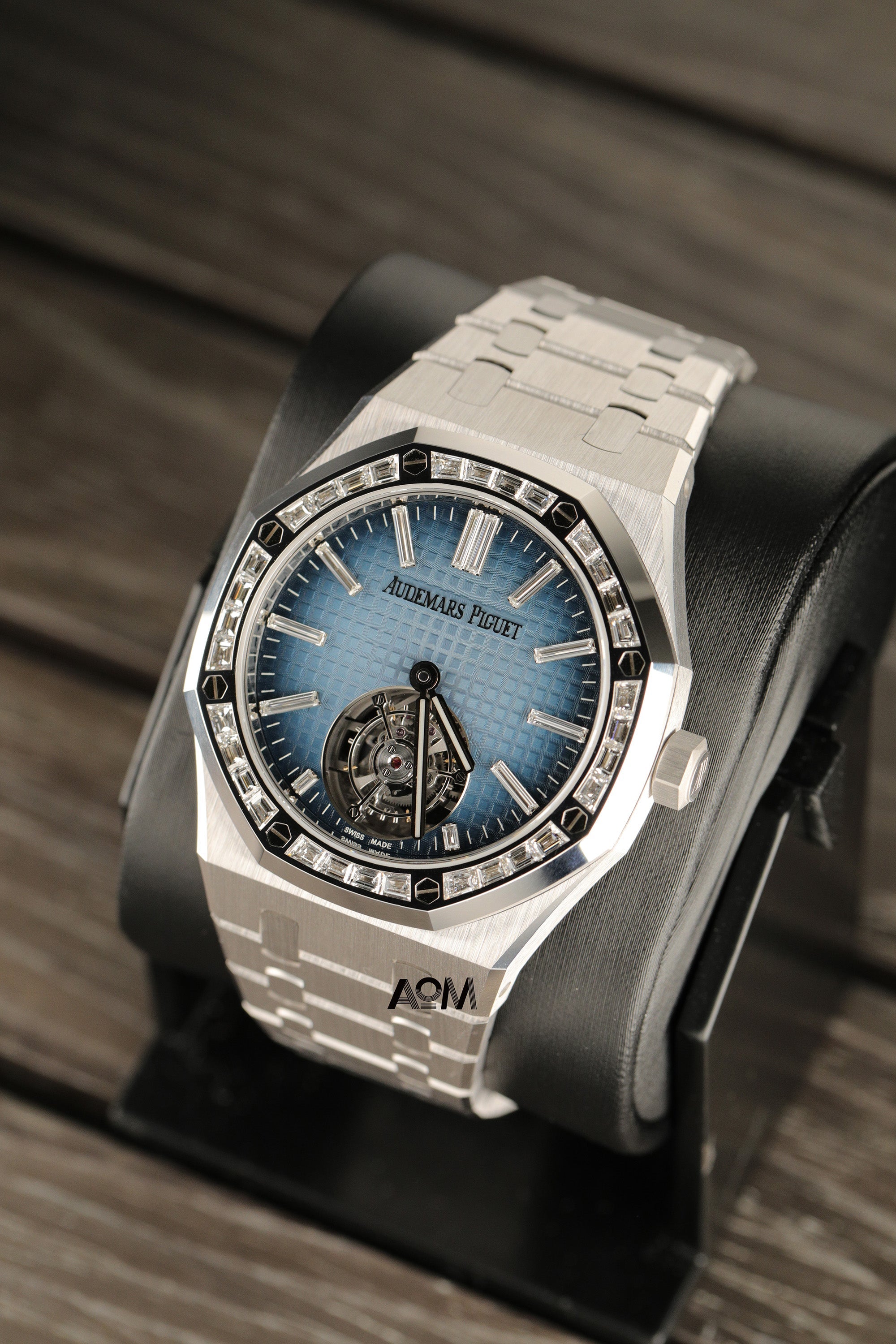 26730BC.ZZ.1320BC.02 - AOM Luxury Watch